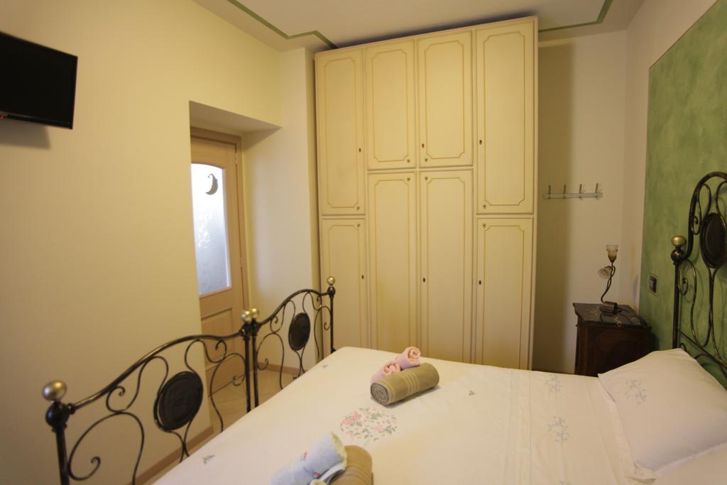Bed And Breakfast Luna 산 조반니 비안코 객실 사진